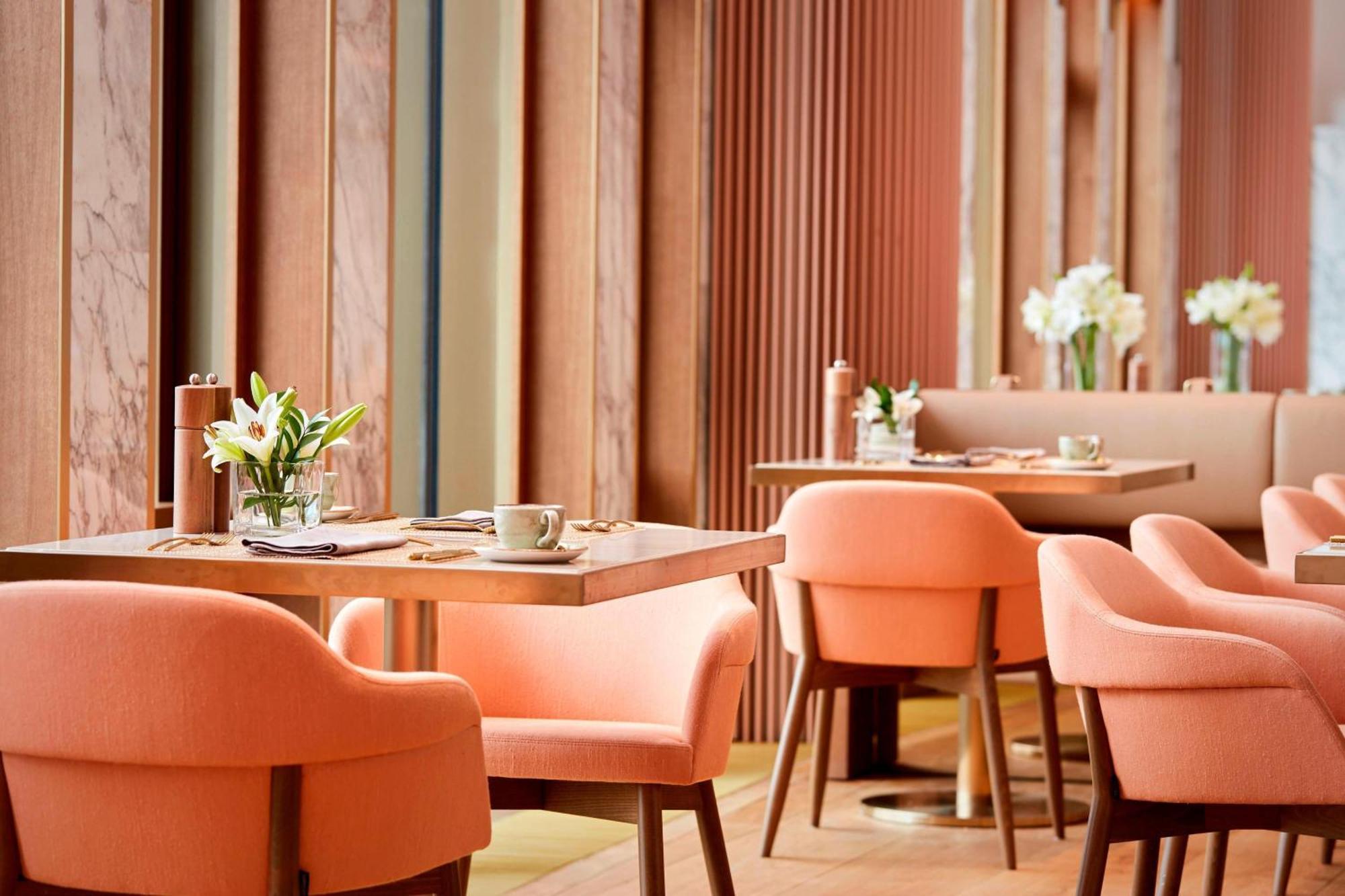 Hotel The Ritz-Carlton, Astana Esterno foto