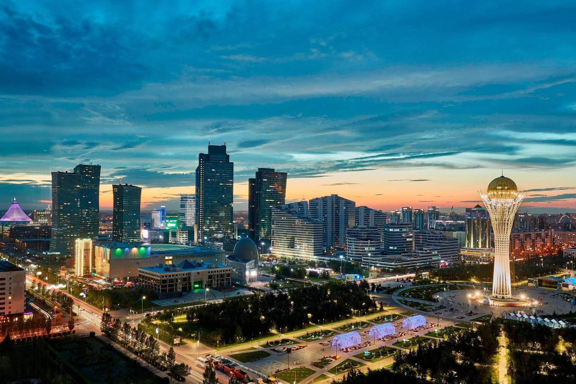 Hotel The Ritz-Carlton, Astana Esterno foto